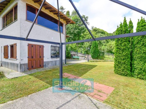 casa indipendente in vendita a Bellagio in zona Civenna