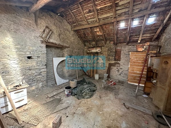 appartamento in vendita a Bellagio in zona Civenna