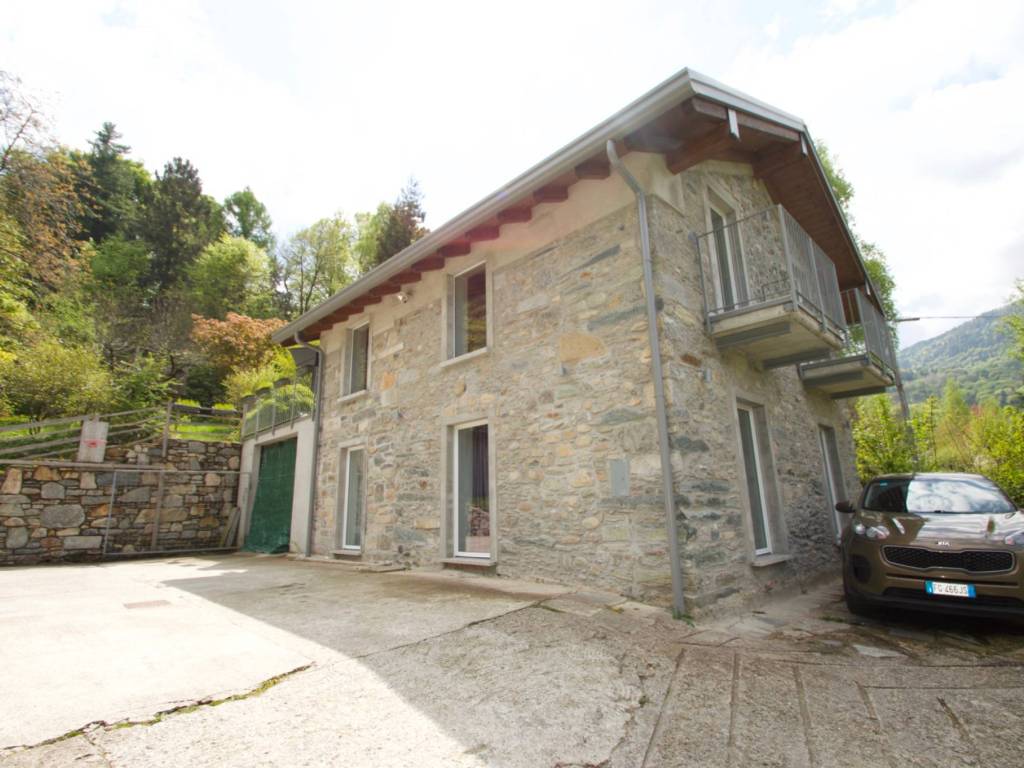 casa indipendente in vendita a Bellagio