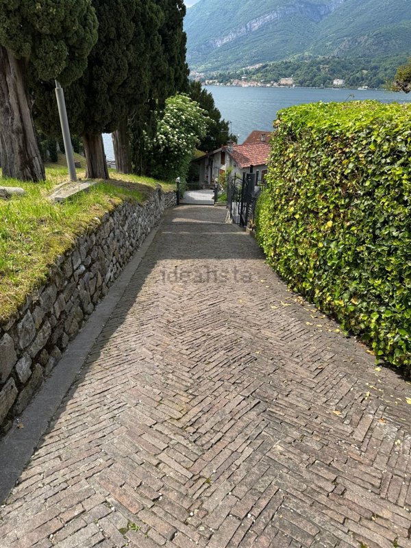 appartamento in vendita a Bellagio in zona Loppia