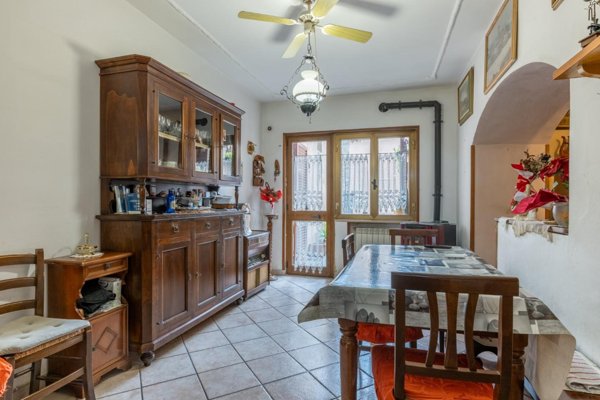 casa indipendente in vendita a Bellagio in zona San Giovanni