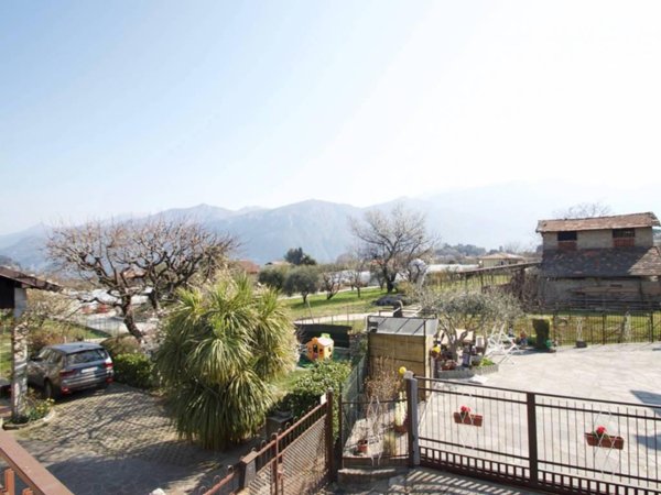 casa indipendente in vendita a Bellagio in zona Casate