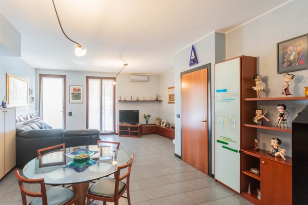 casa indipendente in vendita a Bellagio in zona San Giovanni