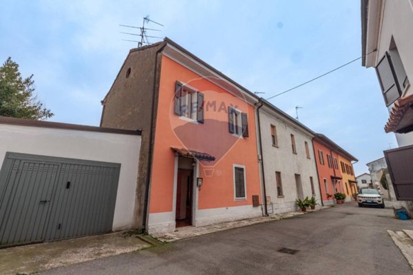 casa indipendente in vendita a Bellagio in zona San Giovanni