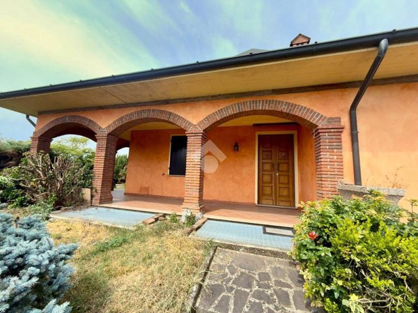 casa indipendente in vendita a Bellagio in zona San Giovanni