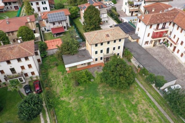 casa indipendente in vendita a Bellagio in zona San Giovanni