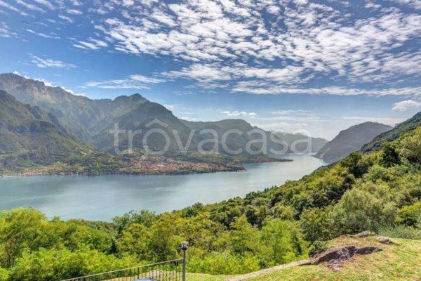 appartamento in vendita a Bellagio in zona Civenna