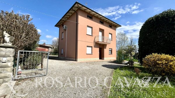 casa indipendente in vendita a Bellagio in zona San Giovanni