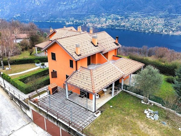 casa indipendente in vendita a Bellagio in zona Civenna