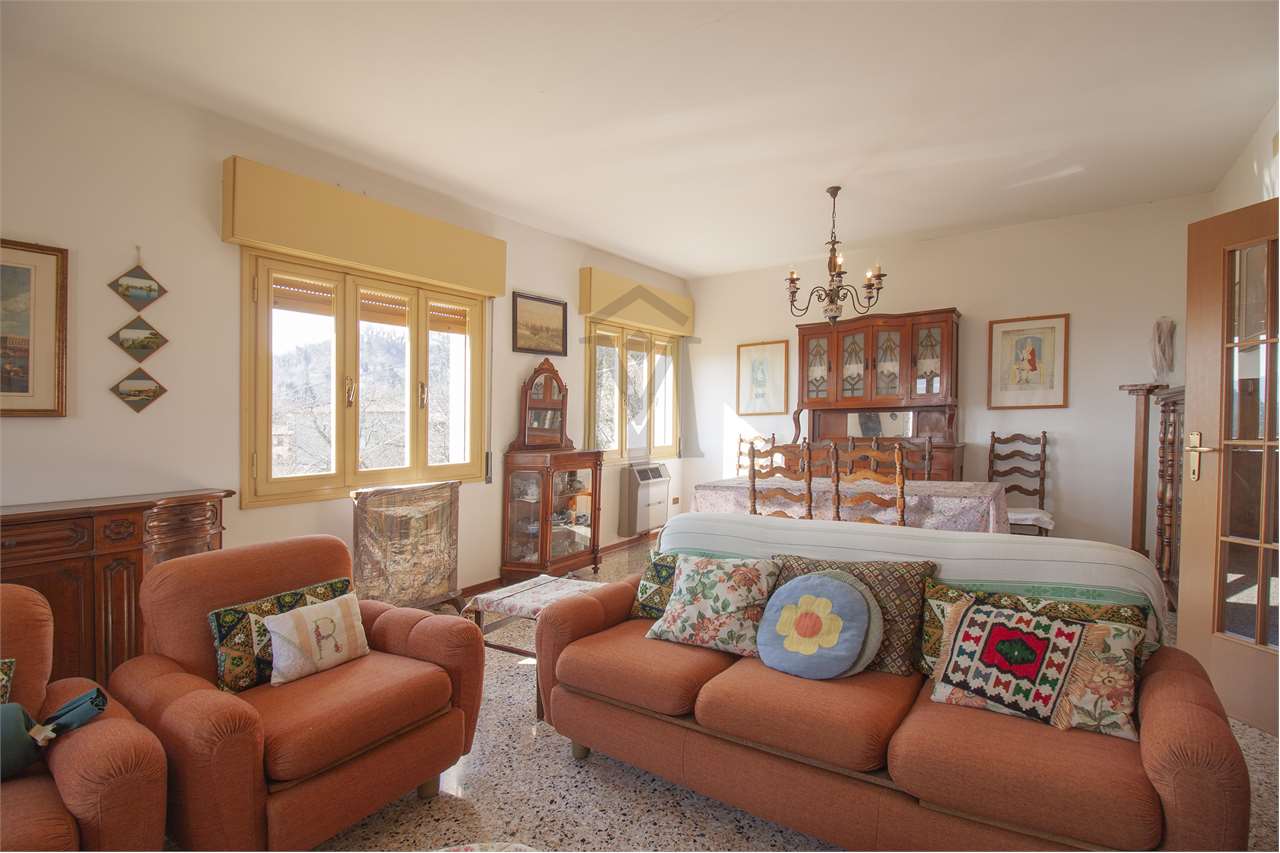 casa indipendente in vendita a Bellagio in zona San Giovanni