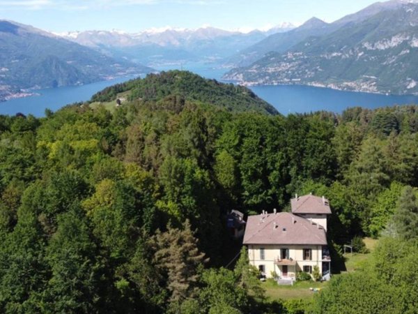 villa in vendita a Bellagio in zona Cernobbio