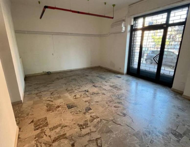 negozio in vendita a Bellagio in zona San Giovanni