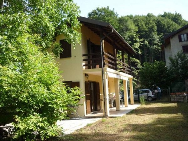 casa indipendente in vendita a Bellagio in zona Guello