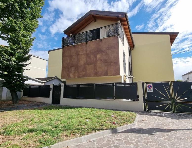 casa indipendente in vendita a Bellagio in zona San Giovanni