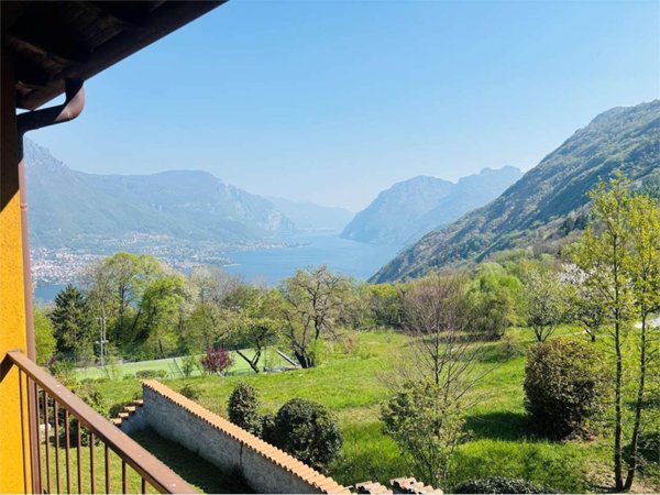 appartamento in vendita a Bellagio in zona Civenna