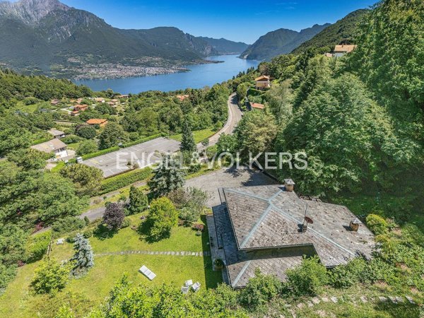 casa indipendente in vendita a Bellagio in zona Civenna