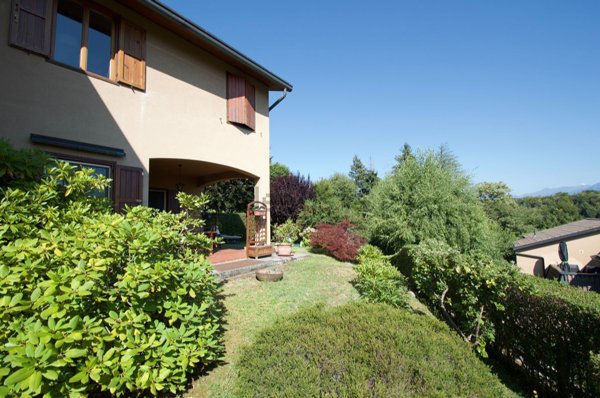 appartamento in vendita a Bellagio in zona Civenna