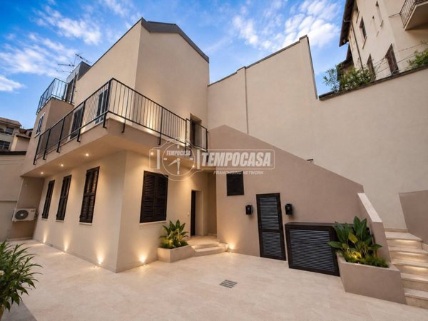 casa indipendente in vendita a Bellagio in zona San Giovanni