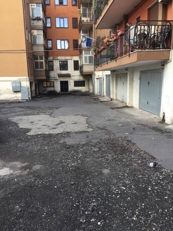 box auto in vendita a Bellagio in zona San Giovanni