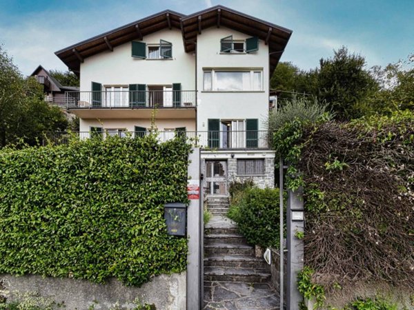 casa indipendente in vendita a Bellagio in zona Civenna
