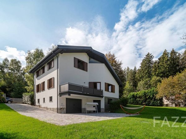 casa indipendente in vendita a Bellagio