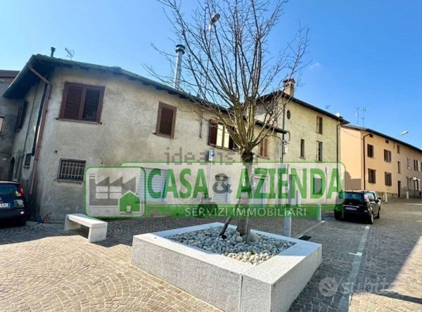 negozio in vendita a Colverde in zona Gironico