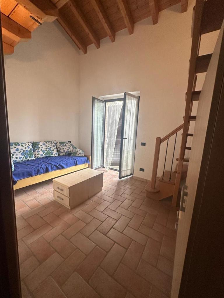 appartamento in vendita a Colverde in zona Gironico al Monte
