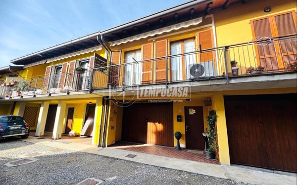 casa indipendente in vendita a Colverde in zona Gironico