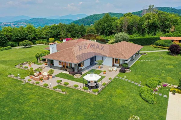 casa indipendente in vendita a Colverde