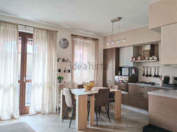 appartamento in vendita a Colverde in zona Drezzo