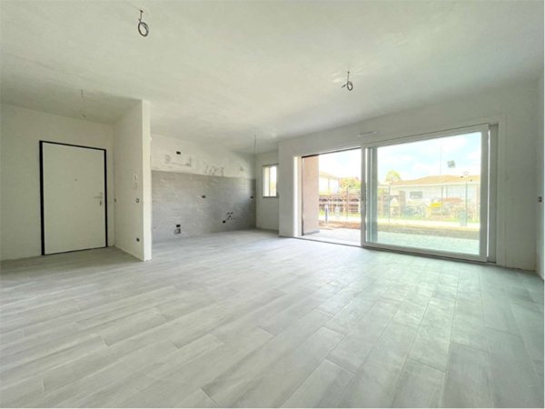 appartamento in vendita a Colverde in zona Gironico