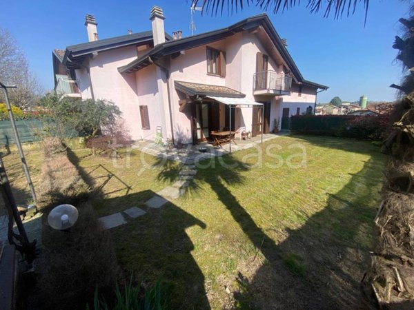 casa indipendente in vendita a Colverde in zona Gironico