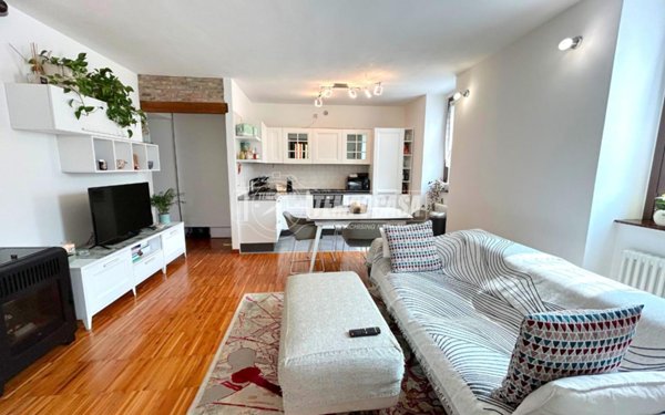 appartamento in vendita a Colverde in zona Drezzo