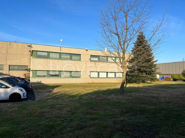 locale commerciale in vendita a Colverde
