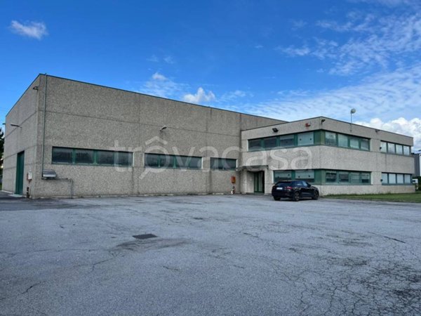 locale commerciale in vendita a Colverde