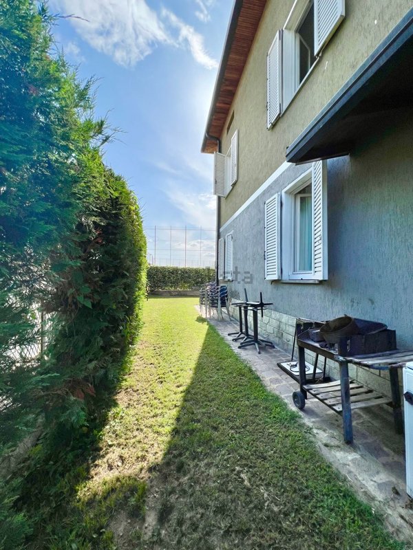 casa indipendente in vendita a Colverde