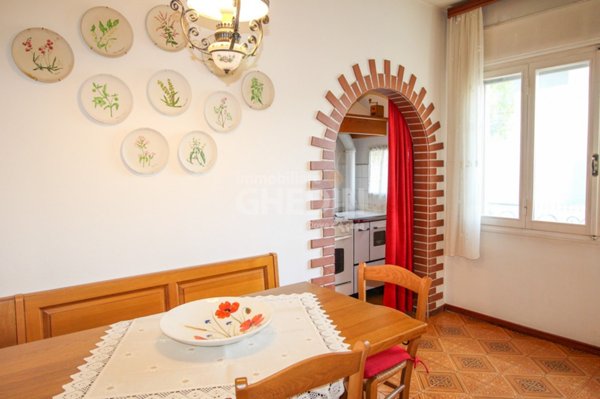 casa indipendente in vendita a Colverde in zona Parè