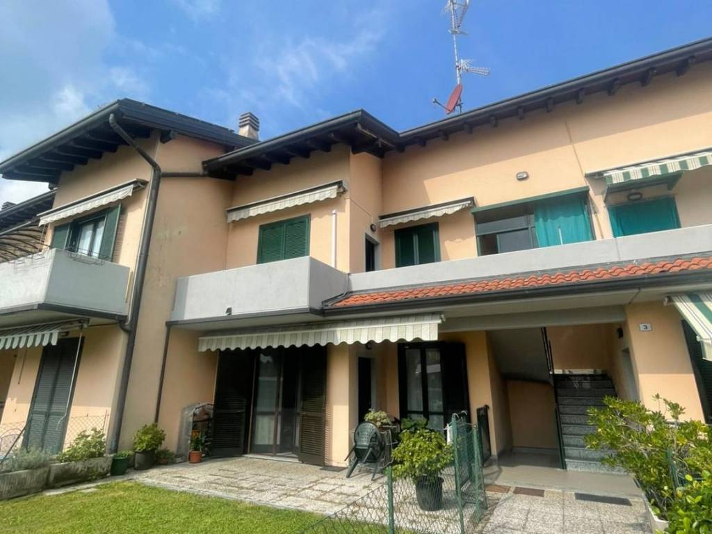 casa indipendente in vendita a Colverde in zona Gironico