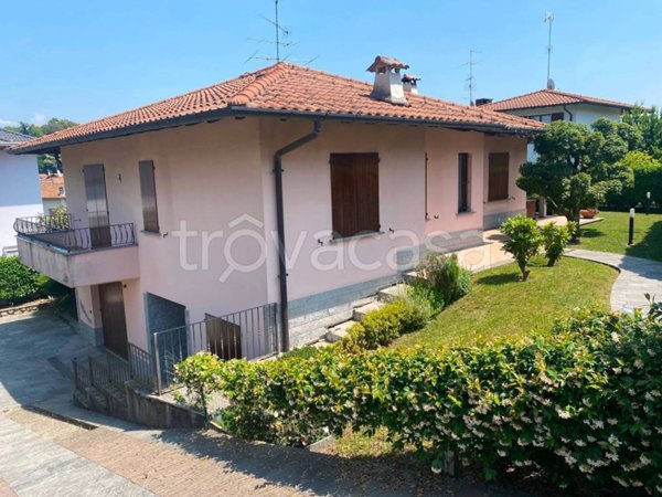 casa indipendente in vendita a Colverde in zona Gironico