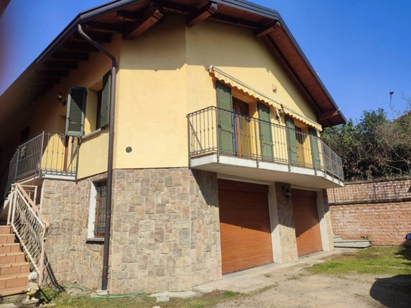 casa indipendente in vendita a Colverde in zona Parè