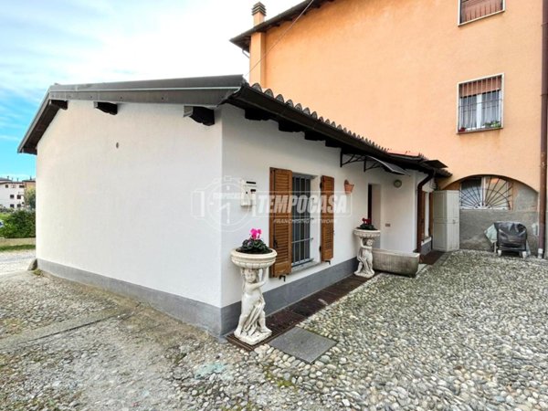 appartamento in vendita a Colverde in zona Parè