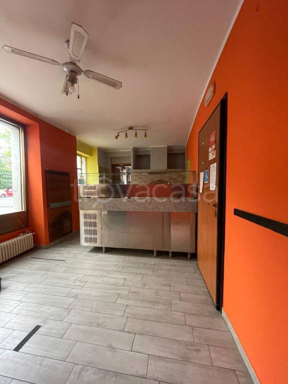 negozio in vendita a Colverde