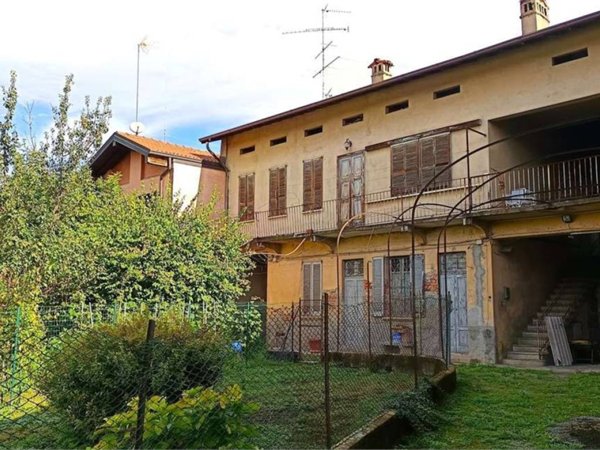 casa indipendente in vendita a Colverde in zona Gironico