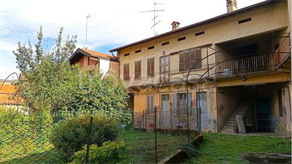 casa indipendente in vendita a Colverde in zona Gironico