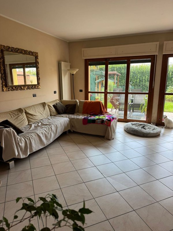 casa indipendente in vendita a Colverde in zona Gironico