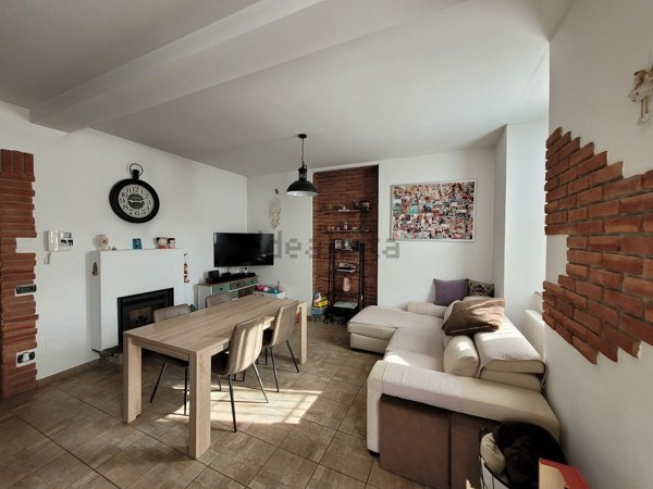 appartamento in vendita a Colverde in zona Drezzo