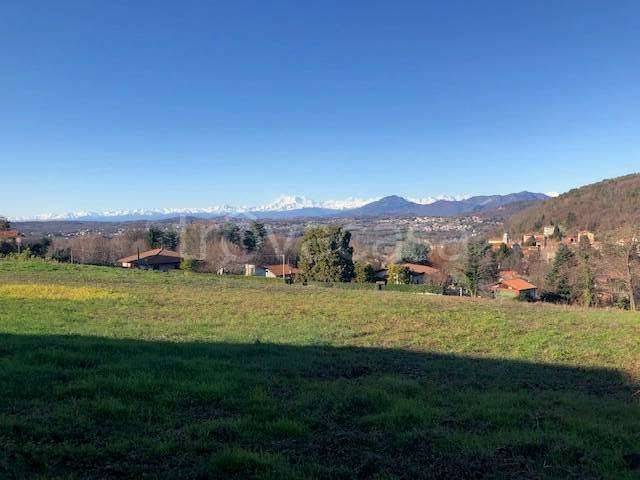 terreno edificabile in vendita a Colverde in zona Gironico