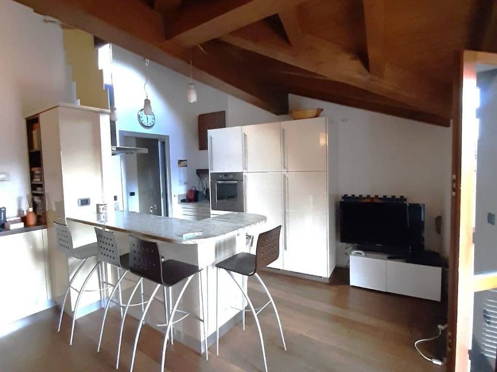 appartamento in vendita a Colverde in zona Parè