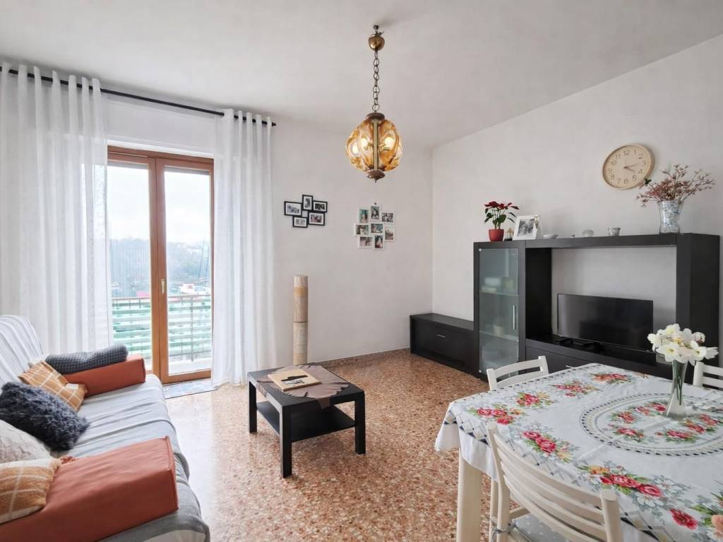 appartamento in vendita a Colverde in zona Parè