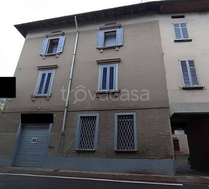appartamento in vendita a Colverde in zona Gironico